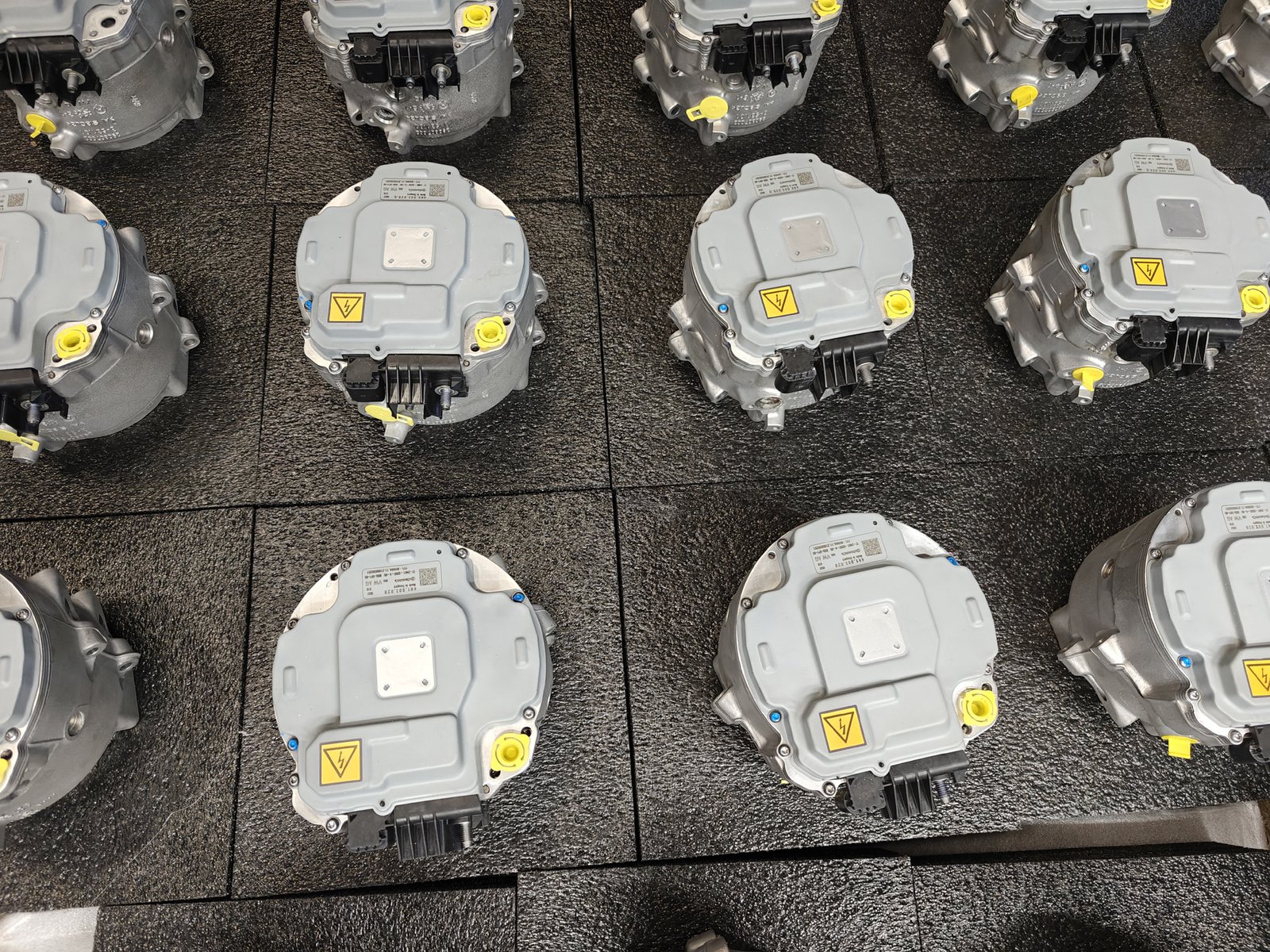 alternatory 48V w Audi